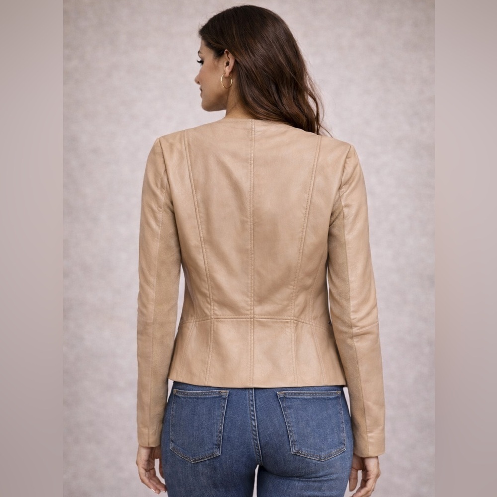 Elegant Halogen genuine leather jacket in a beautiful nude neutral tone 🤍 - Picture 2 of 11